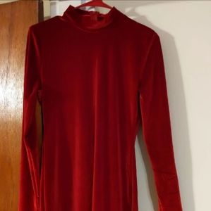 Long sleeve mock neck velvet dress!